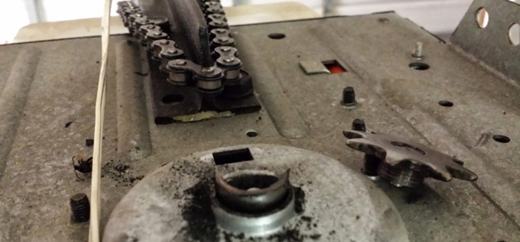 broken garage door opener repair in Saint Eustache